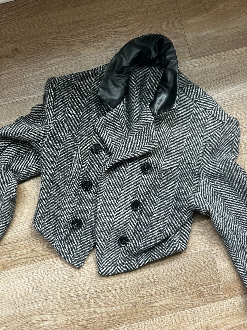 Black and white Knit Cropped Blazer